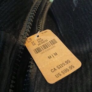 Victoria's Secret Midnight Black Insulated Ski Jacket
BRAND NEW WITH TAGS!!